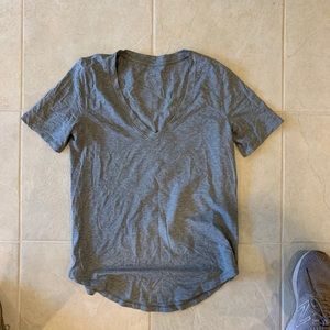 Lululemon tee